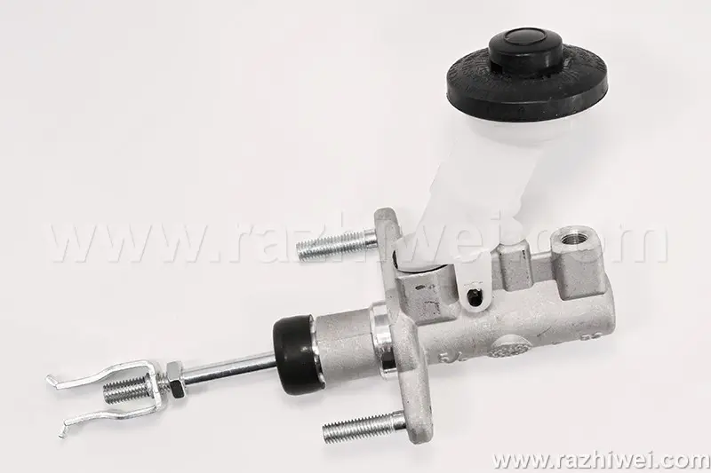 CLUTCH MASTER CYLINDER