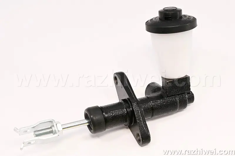 CLUTCH MASTER CYLINDER