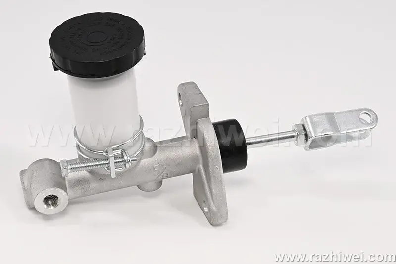 CLUTCH MASTER CYLINDER