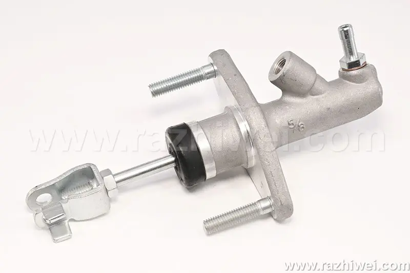 CLUTCH MASTER CYLINDER